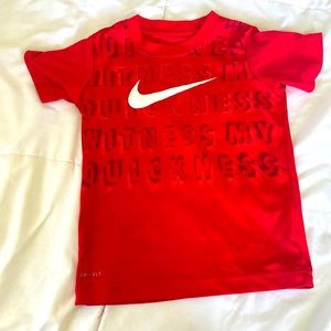 Nike dry fit shirt ❤️🖤